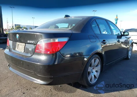 2007 BMW 530I из США, поврежденный, VIN WBANE73557CM55066